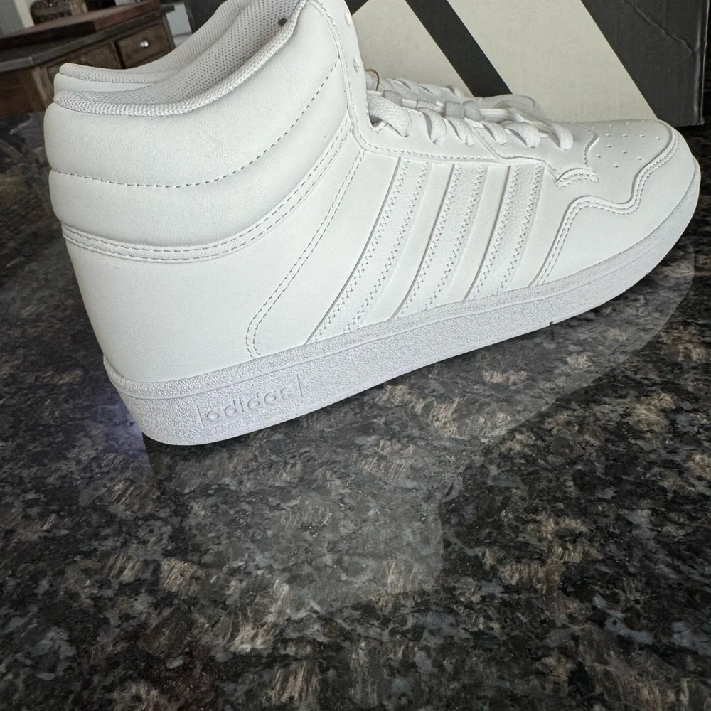 Sneakers adidas Hoops 4.0 Mid Sneaker Size 9 Men 10 Lady Shoes  White High‎ Top